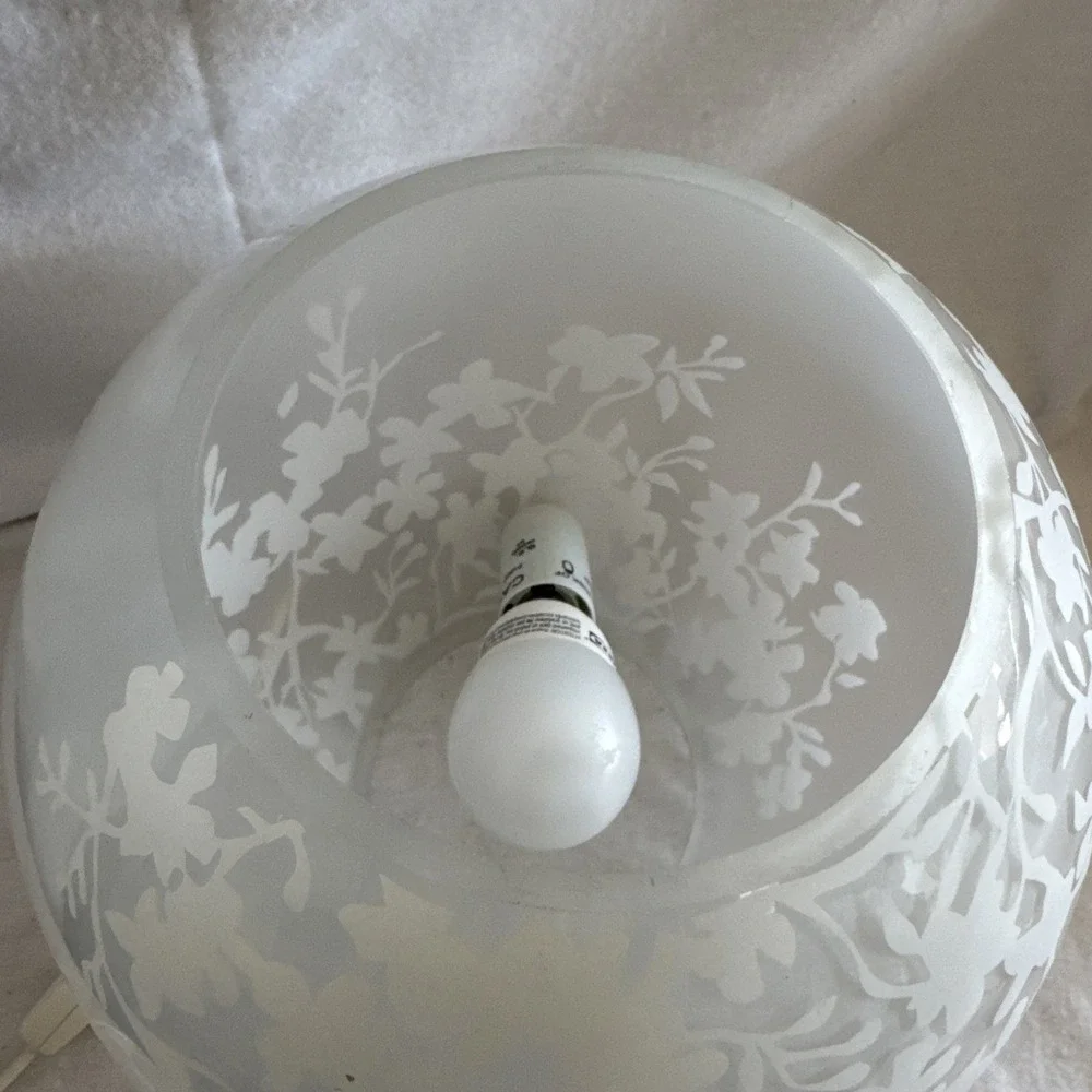 IKEA Knubbic Table Lamp White Frosted Glass Cherry Blossom Design 9